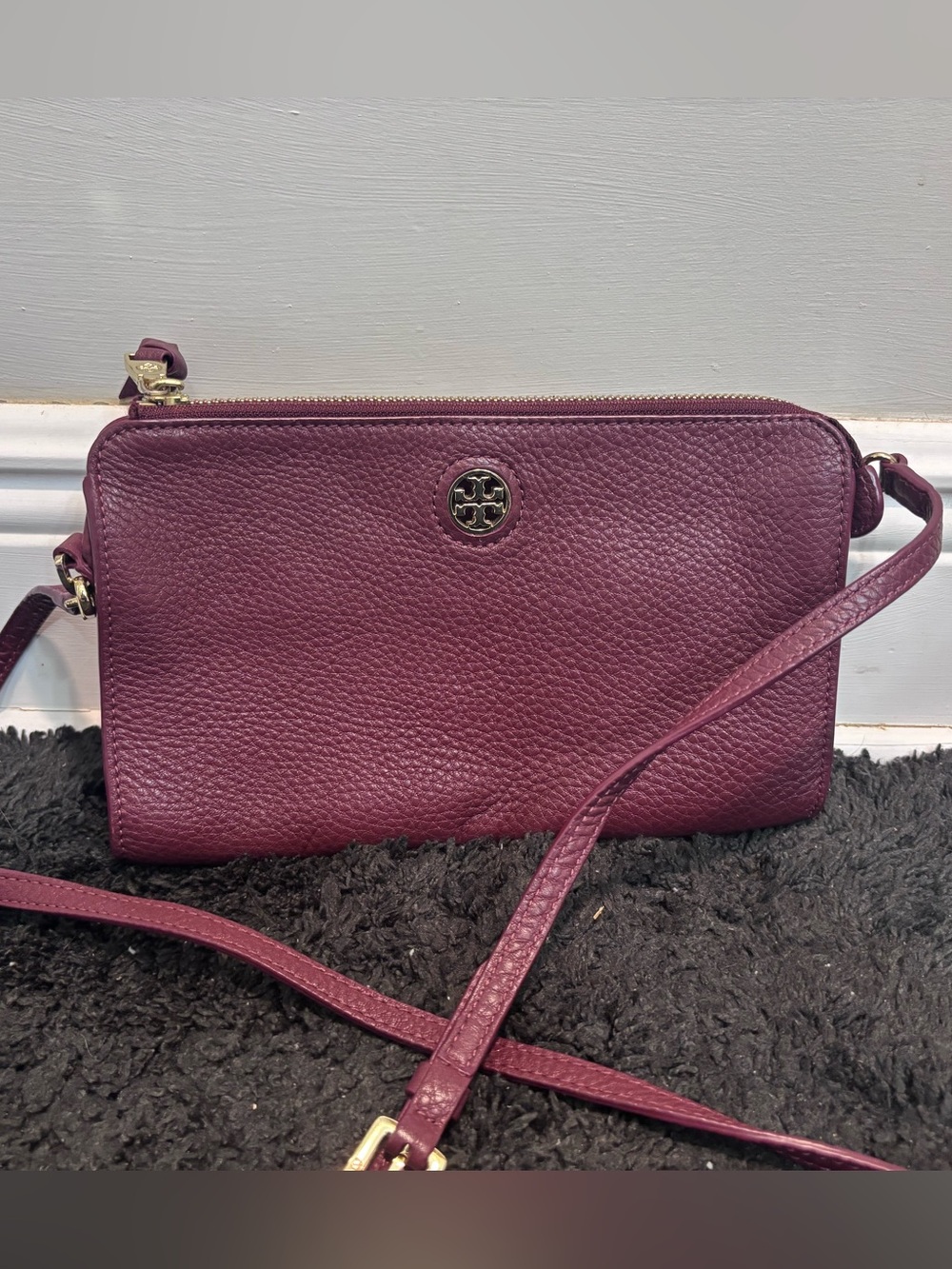 Tory Burch Brody Pebbled Leather Wallet Crossbody Bag